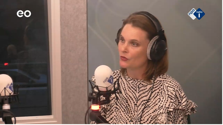 Gisteren was onze <a href="/CDrieenhuizen/">CarolineDrieënhuizen</a> te gast bij Dit is de Dag op NPO 1 om te discussieren over terugggave van de Javamens aan Indonesië. Bekijken hier de opname terug: tinyurl.com/javamens