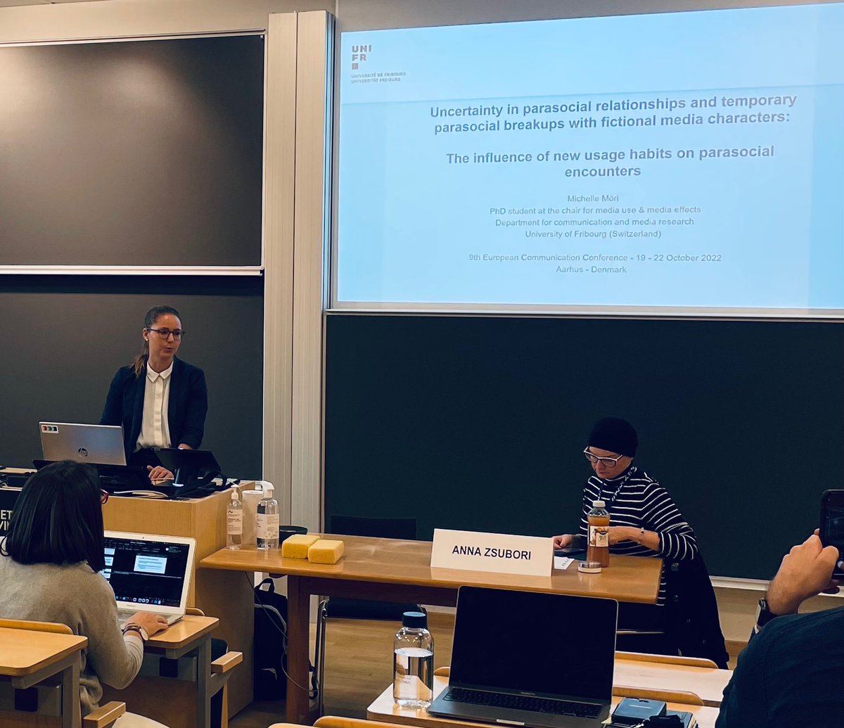 Starting the conference day with @mischimoeri’s presentation at #ECREA2022
<a href="/dcm_unifr/">DCM Uni Fribourg</a>