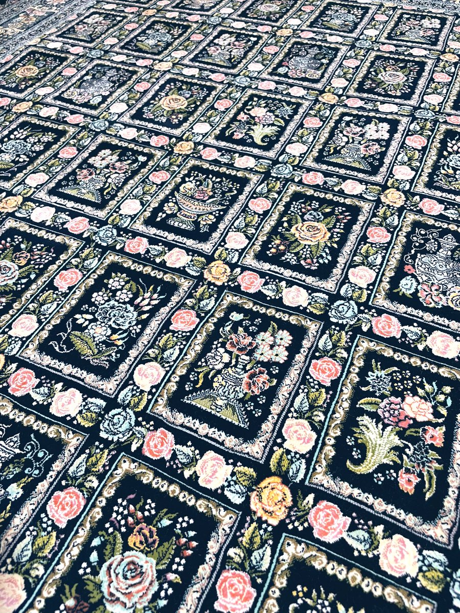 「日暮里のZAKUROで買った絨毯たちがとても良い感じだ…!!触り心地は最高だし価」|駒魔子(ｺﾏﾏｺ)連載「結婚5年目、もう限界です」のイラスト