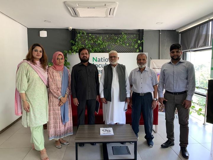 AlkhidmatO's tweet photo. *Welfare for out of school children*
A four - member delegation of *Alkhidmat Foundation Islamabad* held a meeting with the delegation of *Takmeel Pakistan* at the *NIC*.                                                    #Alkhidmat #TakmeelPakistan #Meeting #OSCS #NIC #Education https://t.co/uPJOCvYUqF
