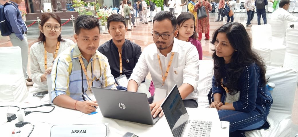 mopr_goi's tweet photo. 2nd Day Group Exercise started on revamped procedures for preparation of thematic District/ Block/ Gram Panchayat Development Plan #GPDP.

Hands-on practice on https://t.co/1DWolXmMgL with practice session for preparation of demo plan by representatives of States/ UTs and PRIs. https://t.co/QTx1WAGfzP