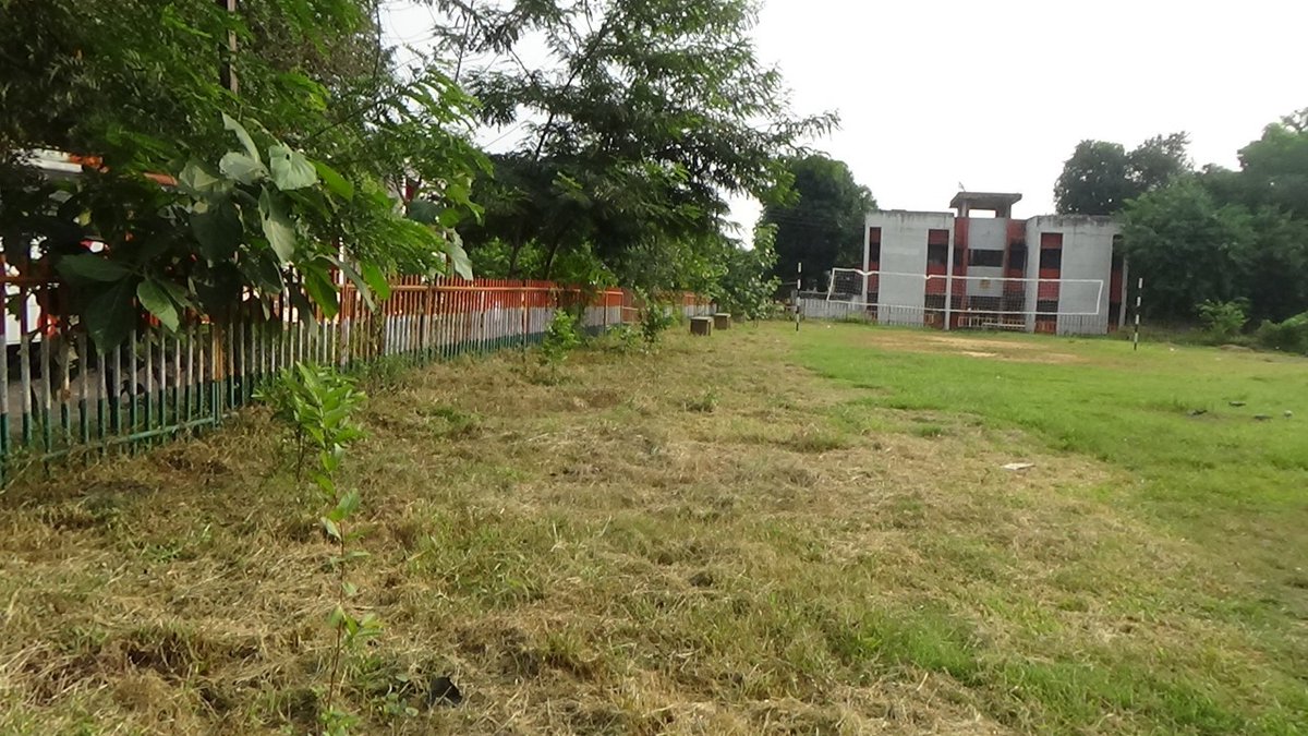 #SwachhBharatAbhiyan #SwachhataCampaign2 CISF personnel of OTHPP Obra carried out cleanliness drive at nearby temple and children parks under the aegis of #SpecialCampaign2.0 #SwachhBharat2022 @PMOIndia @PIBHomeAffairs @DrJitendraSingh @DARPG_GoI