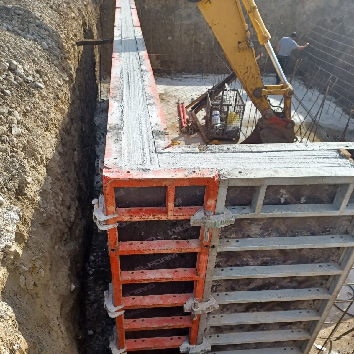 Gael Form tweet media