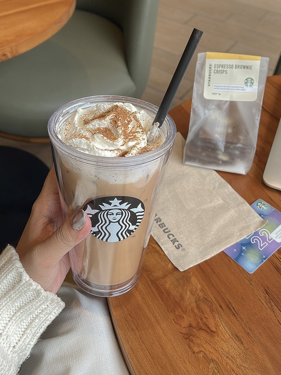 syee 🧃 on Twitter "pov it’s starbucks tumbler day! 💌"