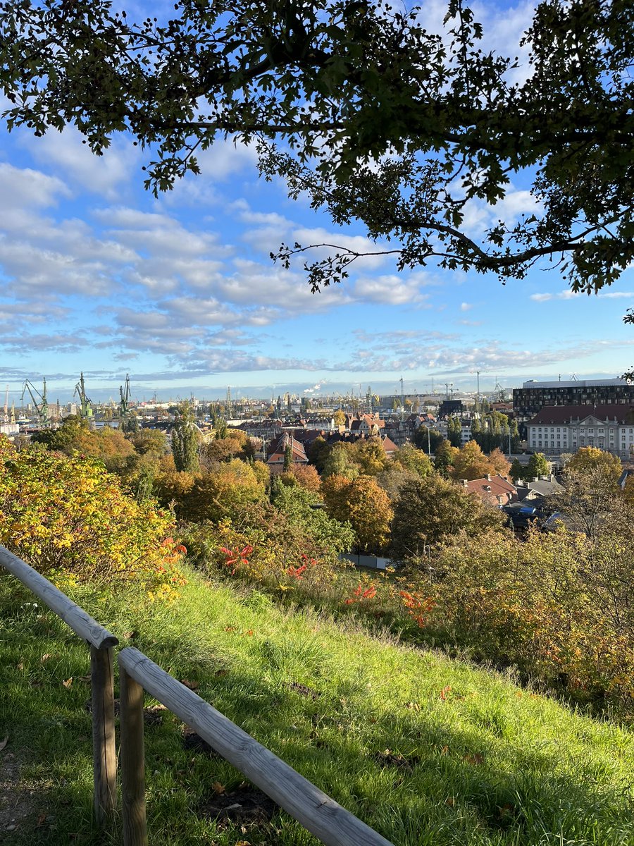guideU13's tweet photo. Dzień dobry, prosto z Góry Gradowej☀️Opowieść o tym gdańskim punkcie widokowym🧐 czeka na Was za darmoszkę w wiadomej apce😜 https://t.co/37RFsfiIJD
