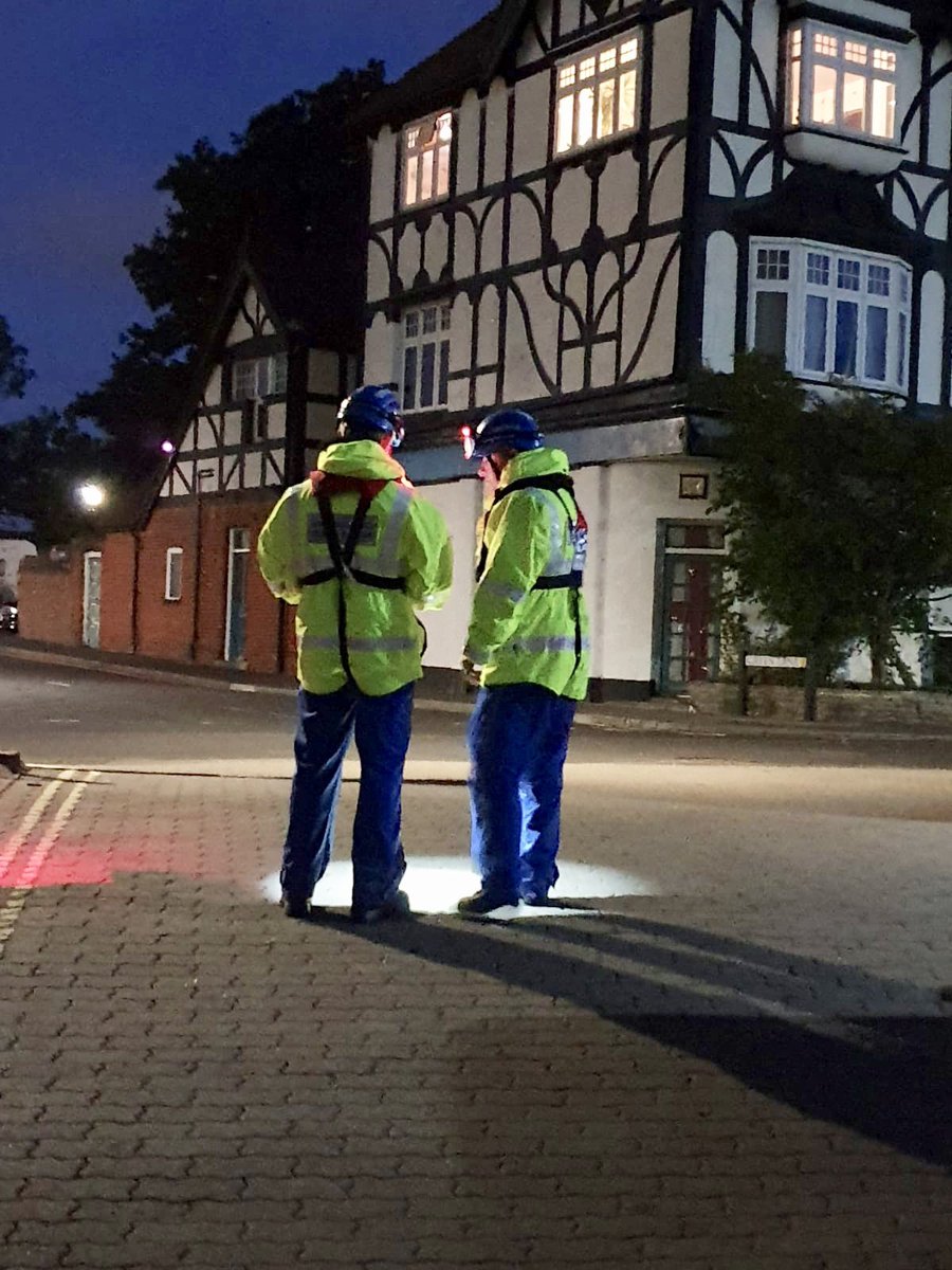 hillheadcg's tweet photo. π19/10/22 Team tasked in the early hours from another incident to assist @HantsPolice with a high risk missing person in Gosport. The casualty was located safe & all units returned to standby. #SearchIsAnEmergency @HMCoastguard https://t.co/Smb7uDXOod