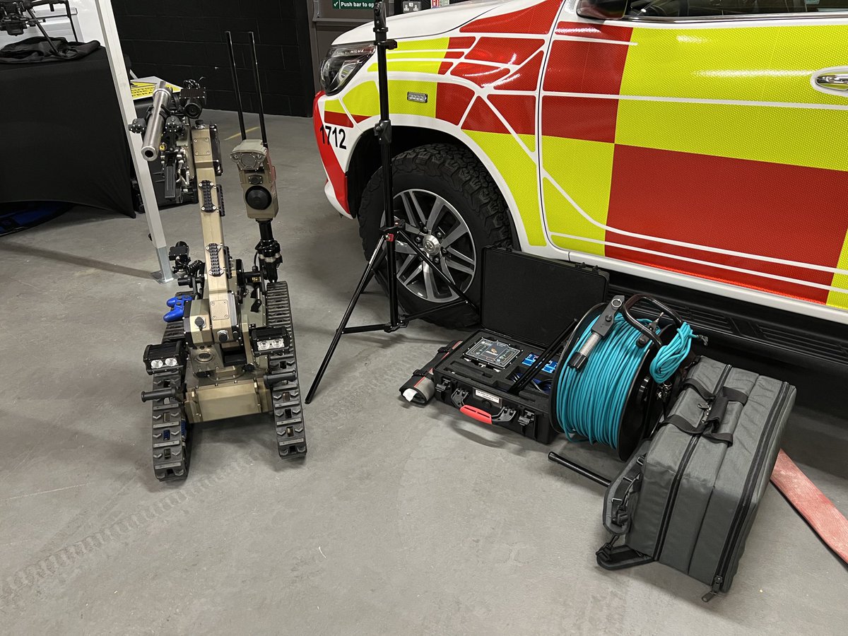 RamoraUK's tweet photo. Emergency Services briefing and training day with some of our tech toys….. #remotesystems #247callout #eod #cpd #firesupport #chemical #G.H.O.S.T https://t.co/CPTAoD2Hic