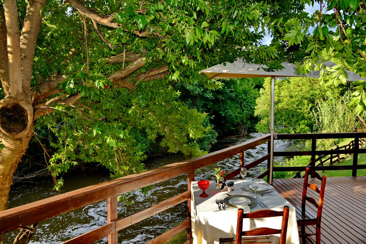 river_place tweet picture
