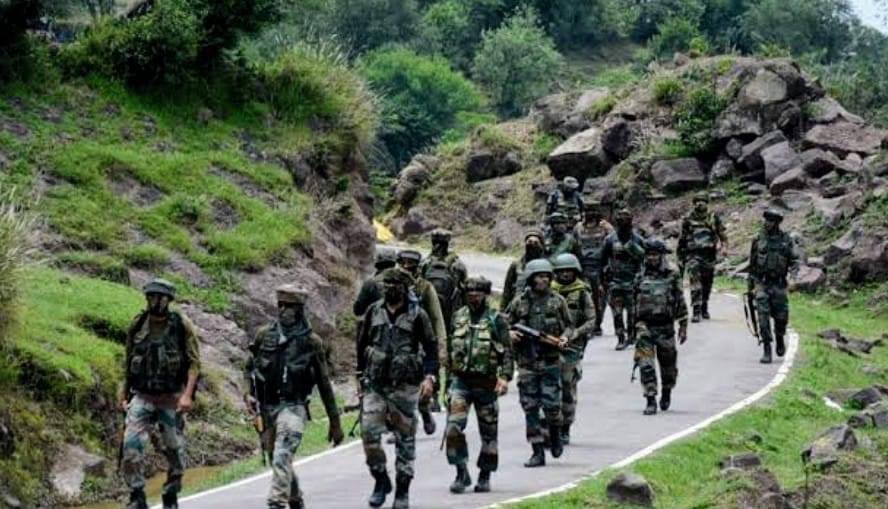 priority_n's tweet photo. Homage to 12 Bravehearts of #170BN @crpfindia

HC PARMESHWAR ORAN
CT SUNMAN SINGH
Ct ABHISHEKH KUMAR SINGH
CT SAILENDRA BHARDWAJ
CT DHIREN DEKA
CT ARUN KUMAR SINGH
CT V.ESWARRIAH
CT PAPPU KUMAR
CT KAMLESH KUMAR
CT MATIUR RAHMAN
CT P.C. SETHI
CT NEERAJ KUMAR SHARMA
#KnowYourHeroes https://t.co/714sVOk2ET
