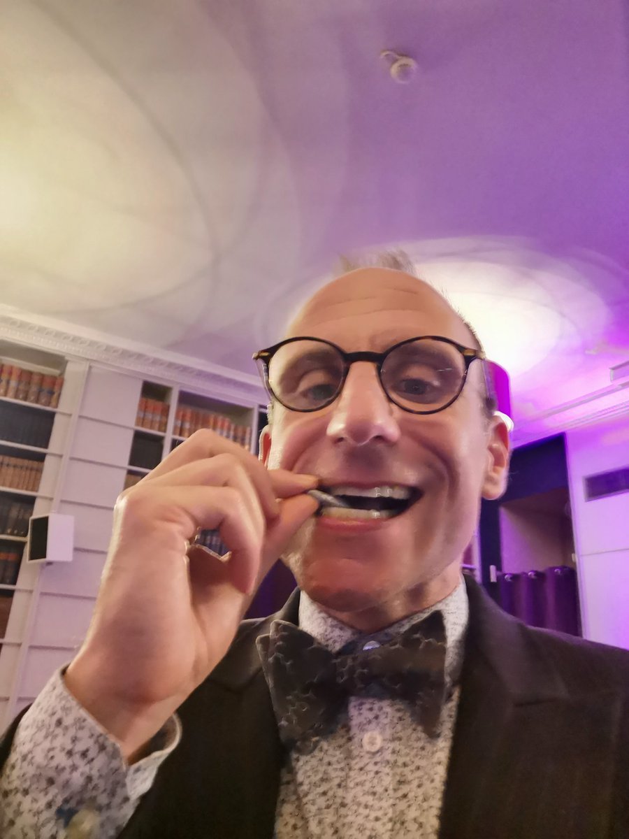 Andy Extance (@andyextance) on Twitter photo Had a really fun evening at the <a href="/Ri_Science/">Royal Institution (now on Bluesky)</a> Faraday Celebration last night exploring the science of flavour with <a href="/smithbarryc/">Barry C Smith</a> <a href="/shelinacooks/">Shelina Permalloo</a> <a href="/Jozef_Youssef/">Jozef Youssef</a> and Charles Spence, including desserts whose flavour doesn't match their colour and edible stones Had a really fun evening at the <a href="/Ri_Science/">Royal Institution (now on Bluesky)</a> Faraday Celebration last night exploring the science of flavour with <a href="/smithbarryc/">Barry C Smith</a> <a href="/shelinacooks/">Shelina Permalloo</a> <a href="/Jozef_Youssef/">Jozef Youssef</a> and Charles Spence, including desserts whose flavour doesn't match their colour and edible stones