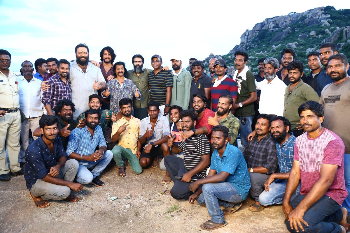movieclickz's tweet photo. Happy and excited to announce that complete talkie portions of our #AGR #Atman #SilambarasanTR sir for #PathuThala are wrapped up. 

An amazing experience! Thank you @SilambarasanTR_ for your soulful support for this project.

@StudioGreen2 @Kegvraja @PenMovies @jayantilalgada https://t.co/4lAdX0otnm