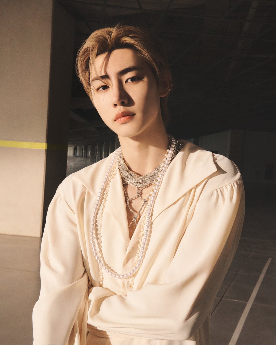 AsiaEnhypen's tweet photo. INFO | 221020

SUNGHOON’s solo jacket is now sold out on WEVERSE SHOP GLOBAL

#ENHYPEN #SUNGHOON #EN_JP1ST_ALBUM_定め #EN_SADAME @ENHYPEN_members @ENHYPEN https://t.co/LkL1mobjVE
