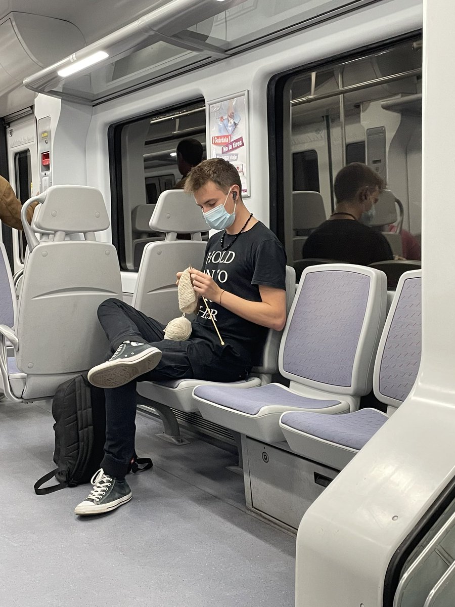 Los jóvenes ya no leen.