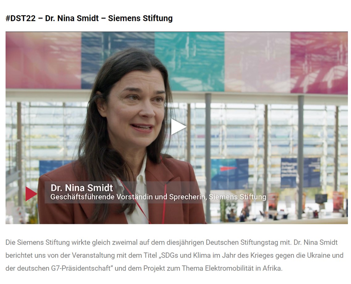 SiemensStiftung's tweet photo. „Ein Handeln nach den Sustainable Development Goals wird für Stiftungen immer bedeutsamer“ – unsere Vorständin @nina_smidt erklärt im Interview mit @StifterTV, welche Erkenntnisse und Learnings wir als @SiemensStiftung aus dem #DST22 gewinnen. https://t.co/b3Qd8ZXPnK #SDGs https://t.co/5nLBsaOTVg