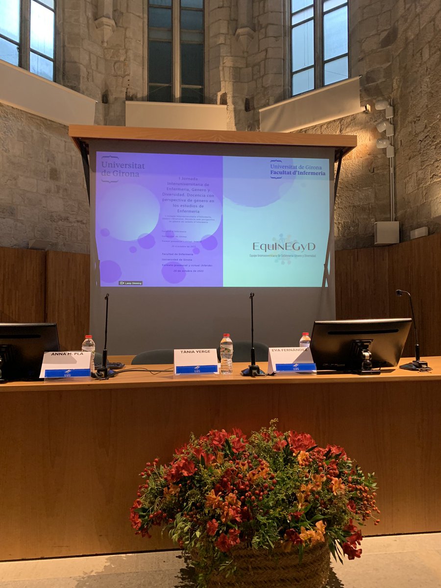danydaza's tweet photo. Hoy estoy en el primer encuentro Inter universitario de enfermería Género y Diversidad en la @UdGInfermeria de Girona organizado por @euit_terrassa #enfermeríagéneroydiversidad https://t.co/kHqEJJrsLb