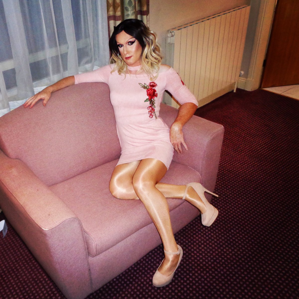 Kari_Koxx's tweet photo. Throwback Thursday innit 
Pink was a great night out in Leeds
Black was a fun night in Glasgow 

Which one do you prefer? https://t.co/hpu8oxwORr