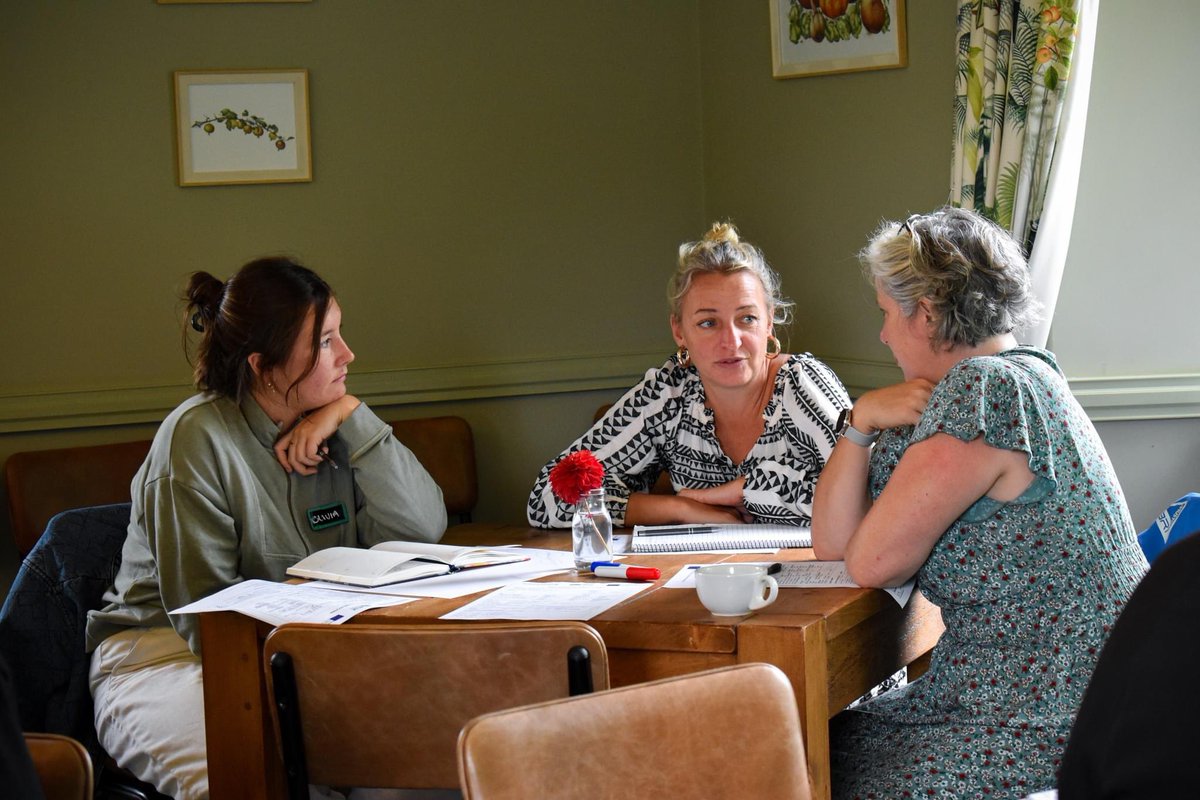 Project on a mission to create a healthier hospitality in Cornwall.

To read more 👉 bit.ly/healthy-hospit…

Hospitality businesses from across Cornwall gathered at <a href="/HeliganGardens/">The Lost Gardens of Heligan</a> to drive the creation of a healthier hospitality sector.