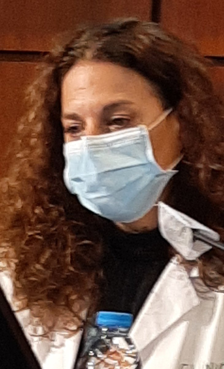 AdelaidaZabale1's tweet photo. Presentació de Tesis Doctorales 2022:
* Dr MA Lajara @duelajara #Prescripción #Informatizada en #UCIs
* Dra @CeciliaCuzco3 #Empoderamiento del paciente en #UCI
Moderadora Dra @VioletaMoize
#jornadaClinic2022
@hospitalclinic https://t.co/TQRv6baAOs