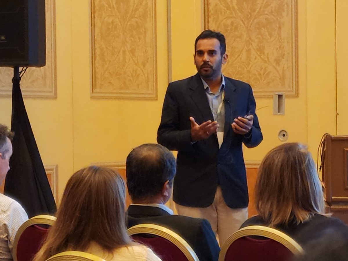 InfosysEvents's tweet photo. Daniel Hong and Raghavendra Charepalli from The Wonderful Company joined Ashwin Tandon, Infosys, at Oracle #CloudWorld to discuss how Oracle Connected Planning Cloud helped The Wonderful Company transform their budgeting and forecasting processes. #InfyAtOCW22 #OCW https://t.co/EjBS42qpyl
