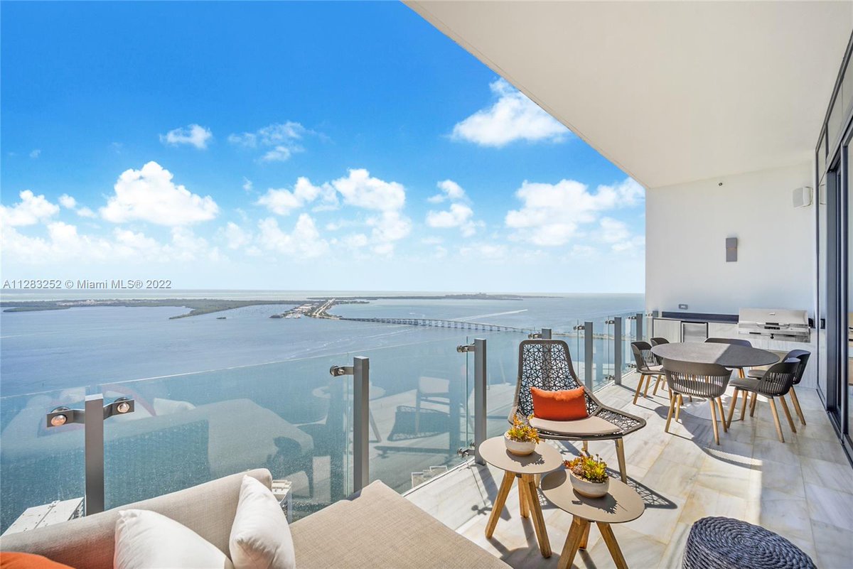 GlobaltyInvest's tweet photo. 📍1451 BRICKELL AVE #5102, MIAMI FL 33131
3  Beds | 3 Baths | 2,102 ft²
$6,600,000
#luxuryhomes #realestate #luxuryrealestate #luxuryapartment #luxurylifestyle #brokermiami #exclusiverealestate #miamiinvestors #luxuryrealtor #investinmiami #miamirealestat #luxurycondos https://t.co/Ujq4DaTcbT