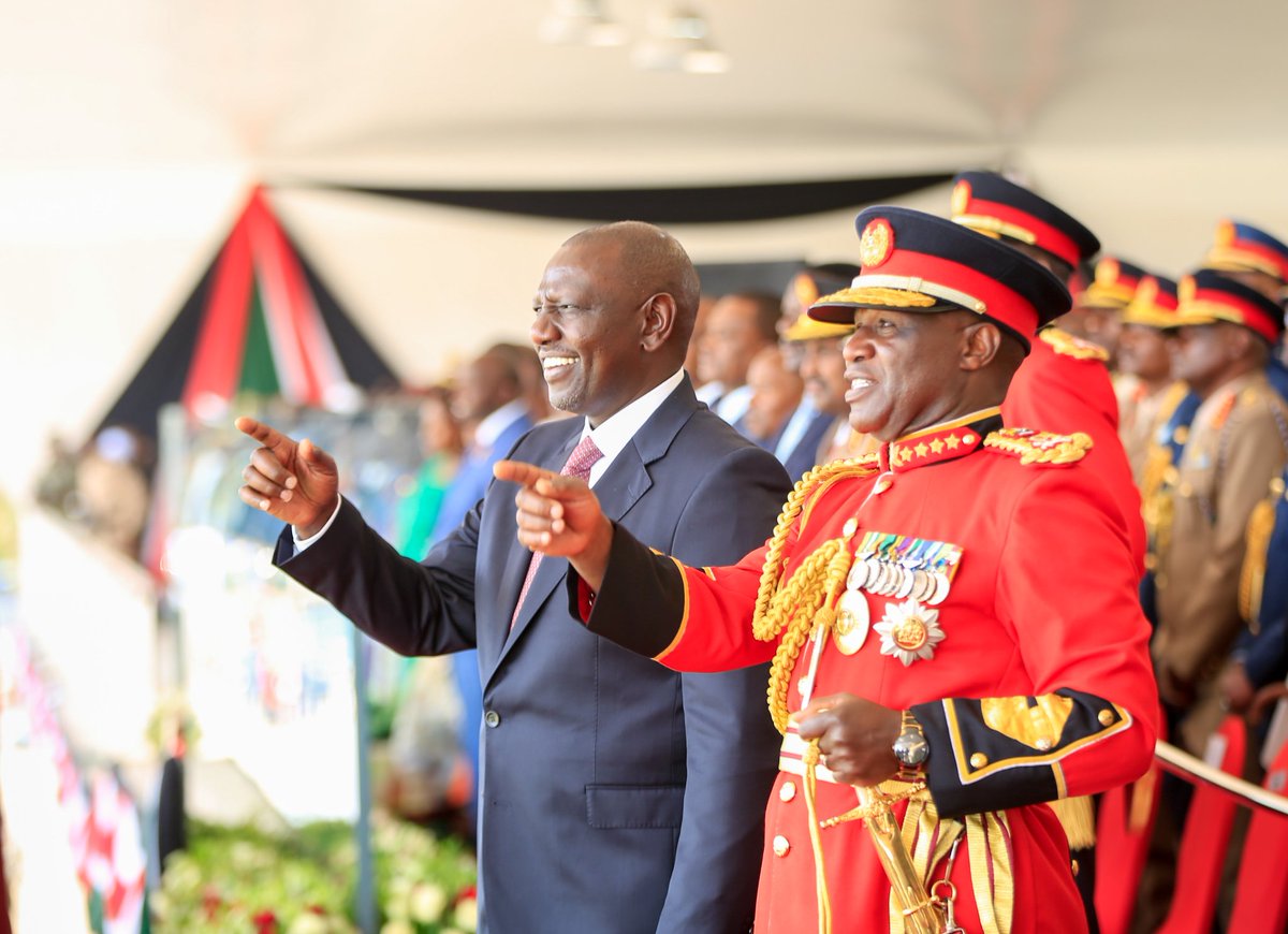 WilliamsRuto's tweet photo. In our PLAN, we target to increase housing supply four-fold from 50,000 to 200,000 a year. We have completed 2,592 units while 40,452 are a work-in-progress. It is our commitment that every Kenyan has access to affordable housing. https://t.co/dMufxybaYb