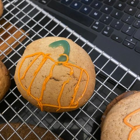 standtallscot's tweet photo. ๐ชLast night we baked Pumpkin Spice Cookies at our online cooking session. We host these every month for young people across Scotland!
What do you think of our decorations? ๐๐
#OurKitchen https://t.co/UxUJuv7tMQ
