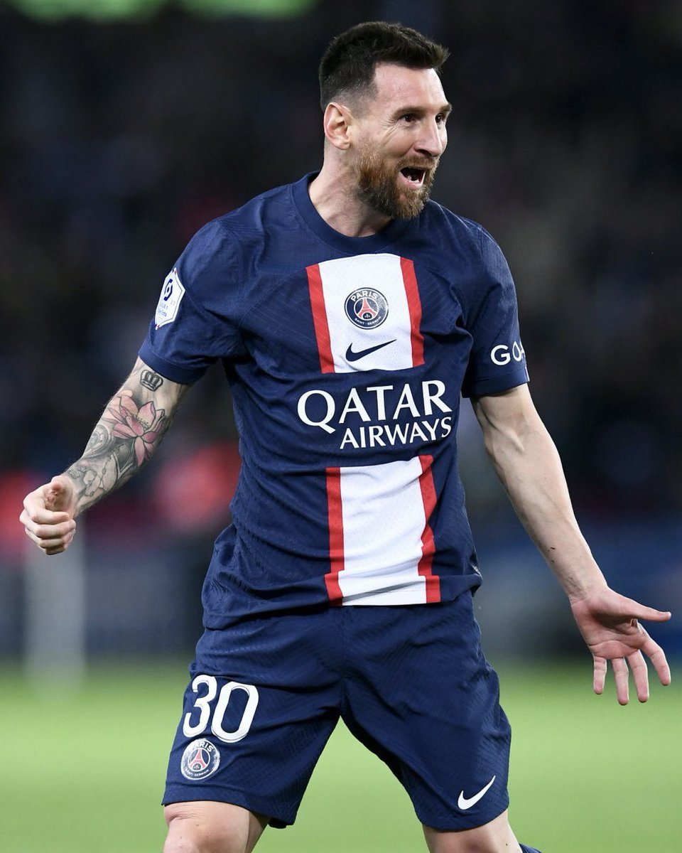 OFFICIAL: Leo Messi is named as September’s Player of the Month in Ligue 1 !! 🐐🇫🇷