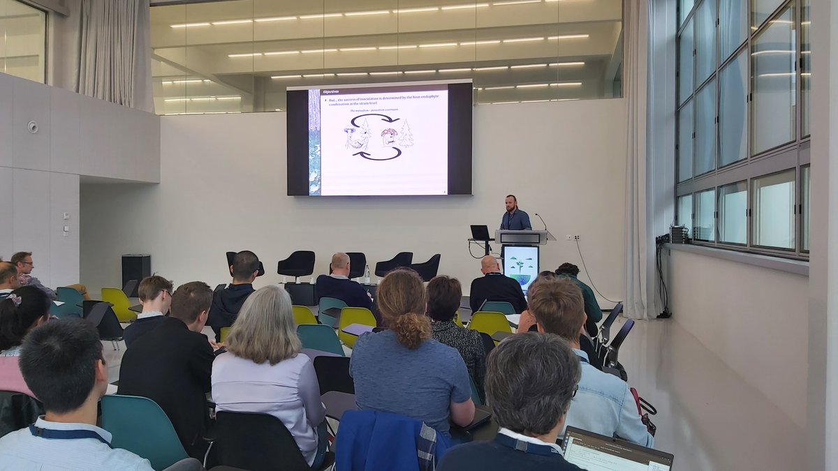 IMPACT_Deepsurf's tweet photo. Second day of communications for DEEPSURF Conference. Today, two major sessions: "From evidence-based science to social acceptability: example of coalbed methane" and "Tools, concepts and insights for decision-makers on land-use management" https://t.co/hGHDtdbqgY
