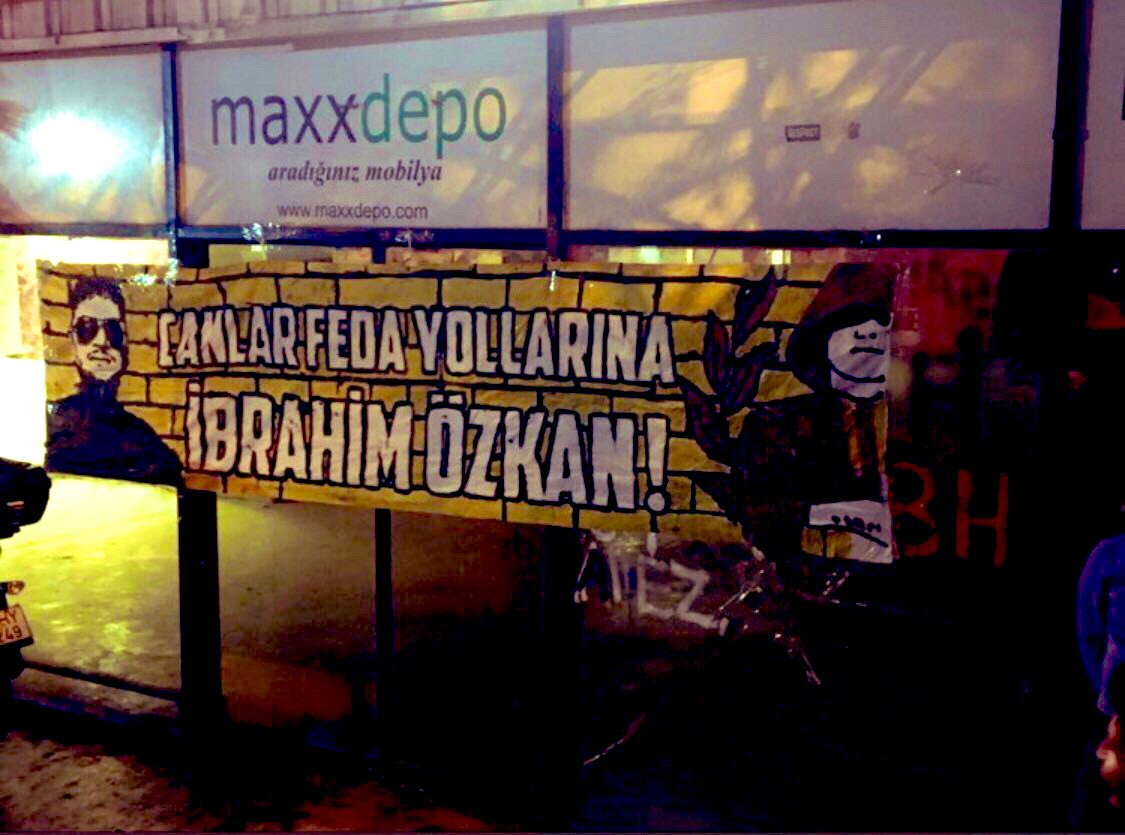 BEEHAASS! tweet media