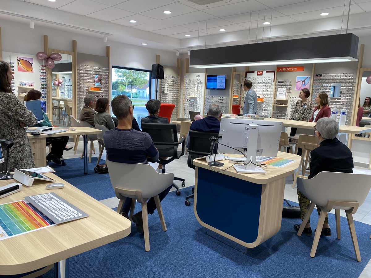 mutualite70's tweet photo. [𝑰𝒏𝒂𝒖𝒈𝒖𝒓𝒂𝒕𝒊𝒐𝒏]
Mercredi 19 octobre, nous avons inauguré comme il se doit les nouveaux locaux d'Écouter Voir et le nouveau magasin @BEM_HS situés au 2 rue des Voituriers à #Lure!
Nous tenons à remercier tous nos invités, salariés et administrateurs pour leur présence🙂 https://t.co/Juwd71cJqx