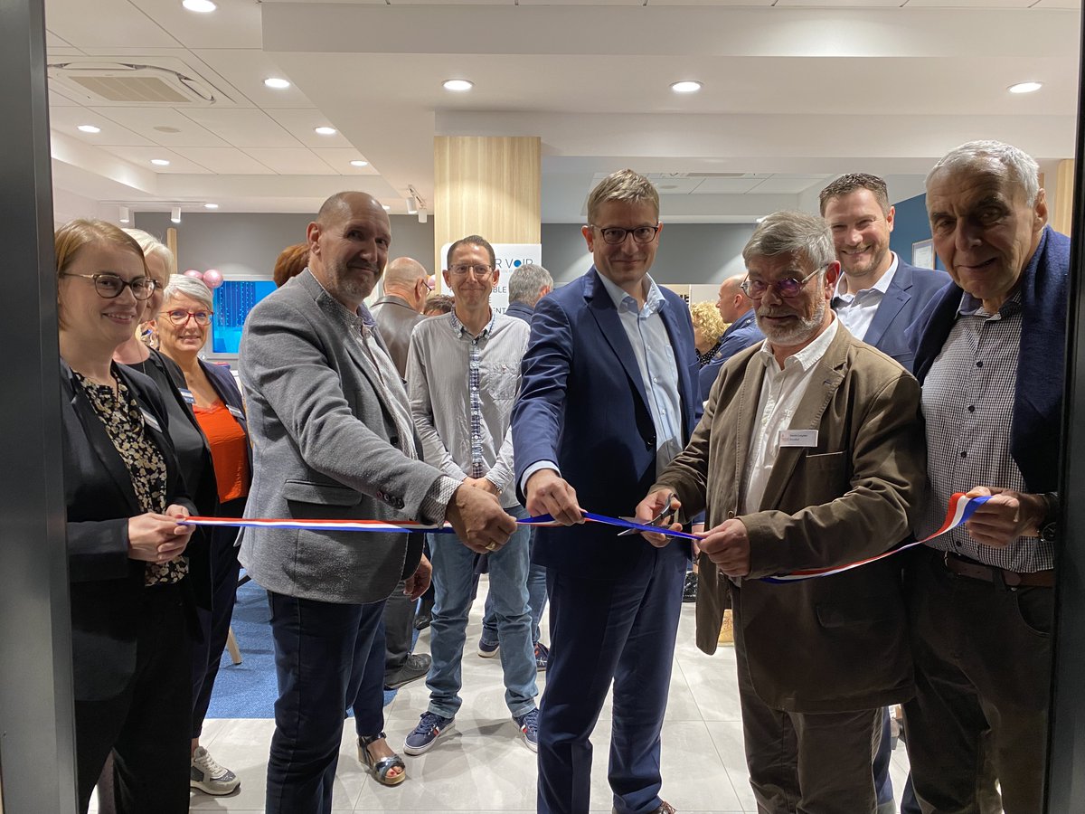 mutualite70's tweet photo. [𝑰𝒏𝒂𝒖𝒈𝒖𝒓𝒂𝒕𝒊𝒐𝒏]
Mercredi 19 octobre, nous avons inauguré comme il se doit les nouveaux locaux d'Écouter Voir et le nouveau magasin @BEM_HS situés au 2 rue des Voituriers à #Lure!
Nous tenons à remercier tous nos invités, salariés et administrateurs pour leur présence🙂 https://t.co/Juwd71cJqx