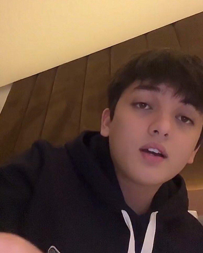 ProudkaySeth's tweet photo. Ikaw ang Kumpas.. 

@imsethfedelin TikTok Live.  Follow his TikTok account, imsethyboy. Thank you so much sa live iho. We miss you and we will always love you! hugs

#SethFedelin
#imsethyboy
#DirtyLinenComingSoon
#KundiIkawMV
#HindiKitaIiwan
#lyricandbeat 
#dreamscapeph 
#abscbn https://t.co/WnFhPM7eV6