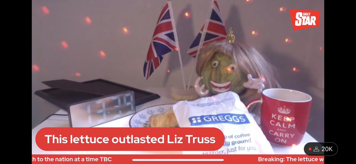 DonnaTrumpUK's tweet photo. A lettuce lasted longer then Liz Truss #LiztrussResign https://t.co/SqkX8zQTxQ