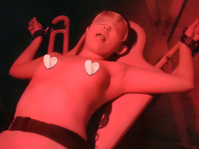 I experienced SM play while I went to preview the site of an adult film. https://t.co/buMpSoBdq4<a href="/tag/japanese"class="tags"><span>#japanese</span></a><a href="/tag/cosplay"class="tags"><span>#cosplay</span></a><a href="/tag/asian"class="tags"><span>#asian</span></a><a href="/tag/pornstar"class="tags"><span>#pornstar</span></a><a href="/tag/blowjob"class="tags"><span>#blowjob</span></a><a href="/tag/foodfetish"class="tags"><span>#foodfetish</span></a>