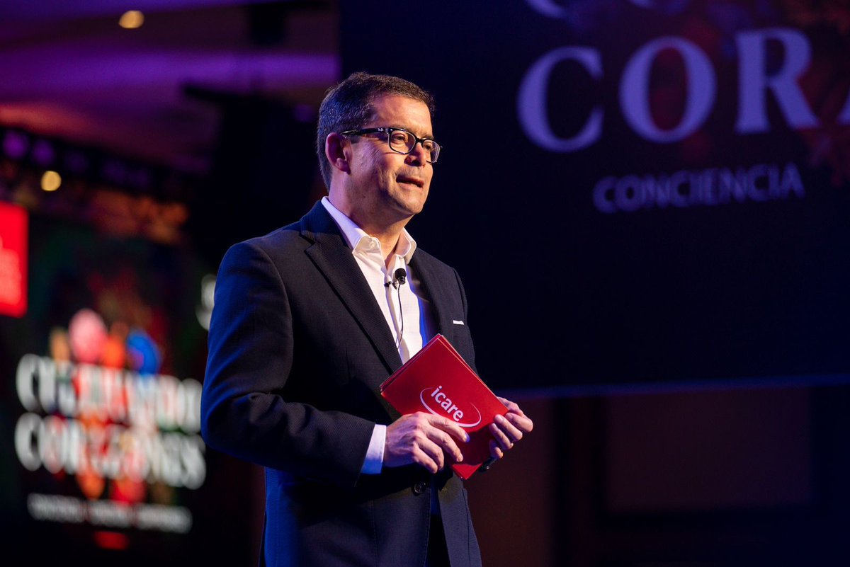 icare_chile's tweet photo. #COMAR2022: Cultivando Corazones ❤️ | En la primera sesión del Congreso Chileno de Marketing 2022 conversamos sobre la nueva anotomía del marketing y la economía del propósito junto a @caltschwager y Aaron Hurst. https://t.co/GRkLpKp8Bm