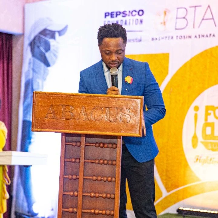 Zedcrest_'s tweet photo. In recognition of our commitment & advocacy to end hunger & poverty in Nigeria, FoodClique on Friday, October 14th, 2022 presented the Hunger Heroes Award to us at the 10th anniversary & awards of the organzation held in Lagos.
#ZedcrestGroup
#Prosperityinclusion
#zerohunger https://t.co/s7GpfLyonK