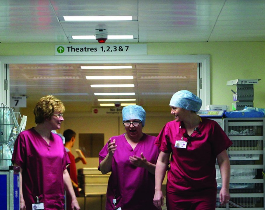 NHSSussex's tweet photo. A&Es @UHSussex have been trialling reusable surgical instruments. These can be sterilised on-site and are better quality, with less than 10% of the carbon footprint of single-use ones.
Find out how the NHS is becoming greener: https://t.co/3f7l9yIJGD #TogetherToZero #RecycleWeek https://t.co/gnouoelpeB