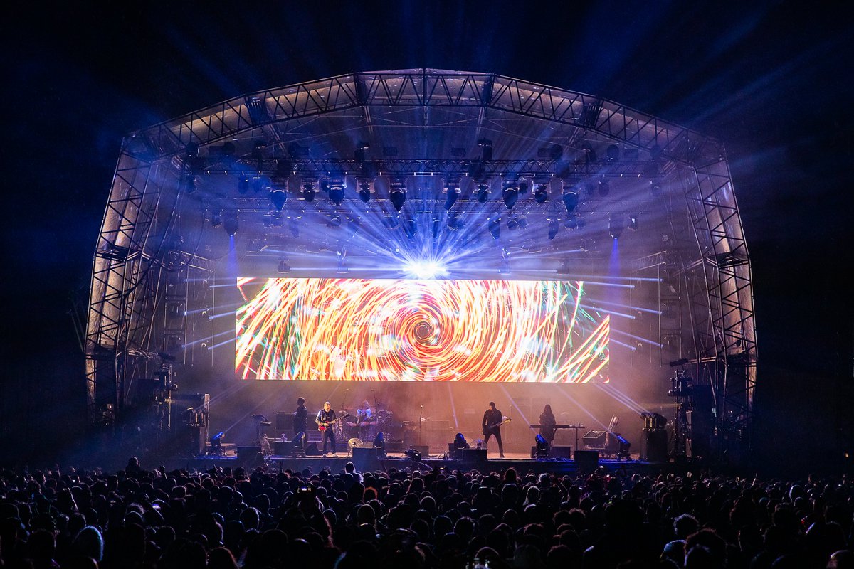bluedotfestival's tweet photo. 'Power, Corruption and Lies'

New Order, bluedot 2019 https://t.co/c8fRZEHNP8