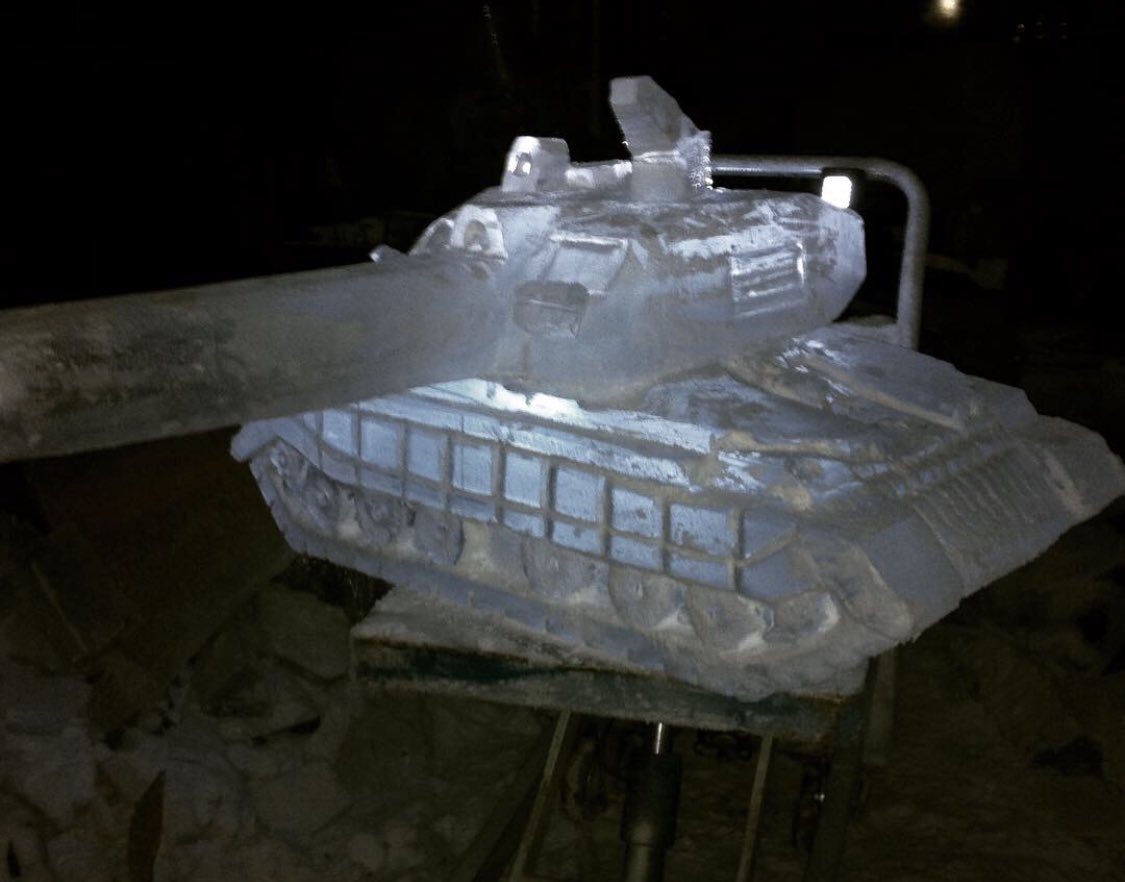 Tank ice carving in the freezer… angled turret to add “movement” to the sculpture… hand carved with chainsaw and chisels. Plus can drink from it 🤷‍♂️ see more at ice-agency.com #Tanks #armoured #challie #icesculpture #armouredcavalry