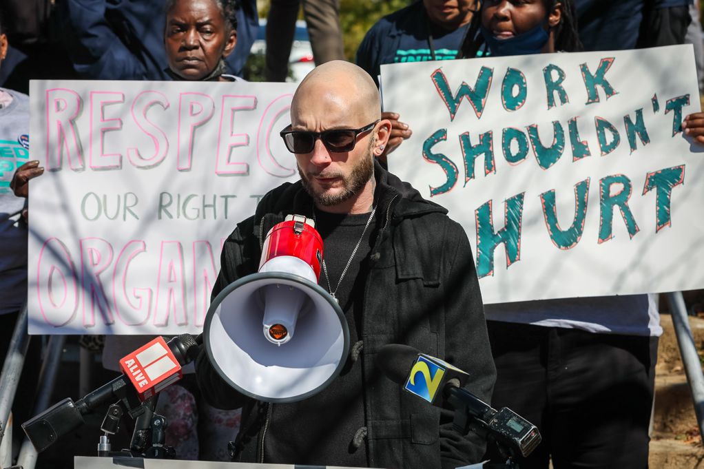 ajc's tweet photo. A labor activist group has filed a complaint against Amazon regarding an East Point warehouse. “The customers need to hear and know what we endure in order for them to get their two-day packages,” said one worker at the Amazon facility. MORE: https://t.co/Jzh6s8atIk https://t.co/IXWngCTpfU