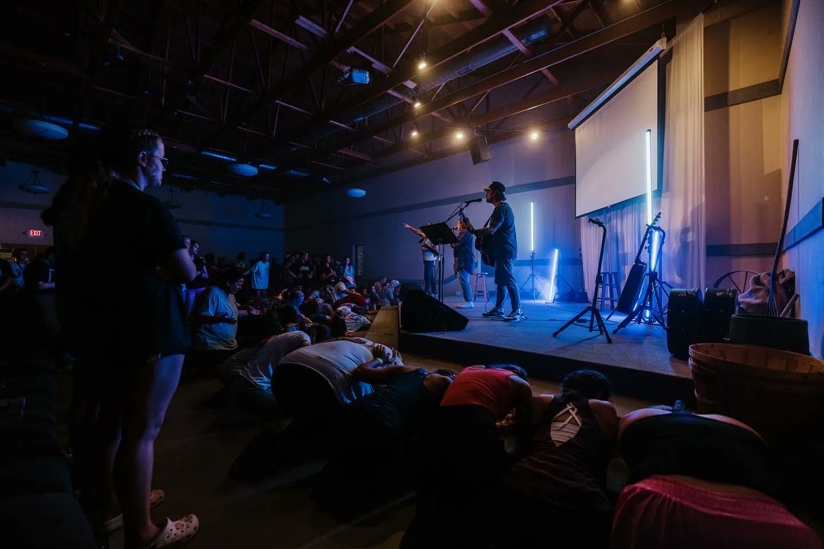 1 week away from our largest fundraising banquet of the year! Did you know…your giving helps us scholarship kids to Captain’s Camp, an annual leadership camp for local student athletes to bond with their teammates AND hear how much God loves them. Your giving matters!