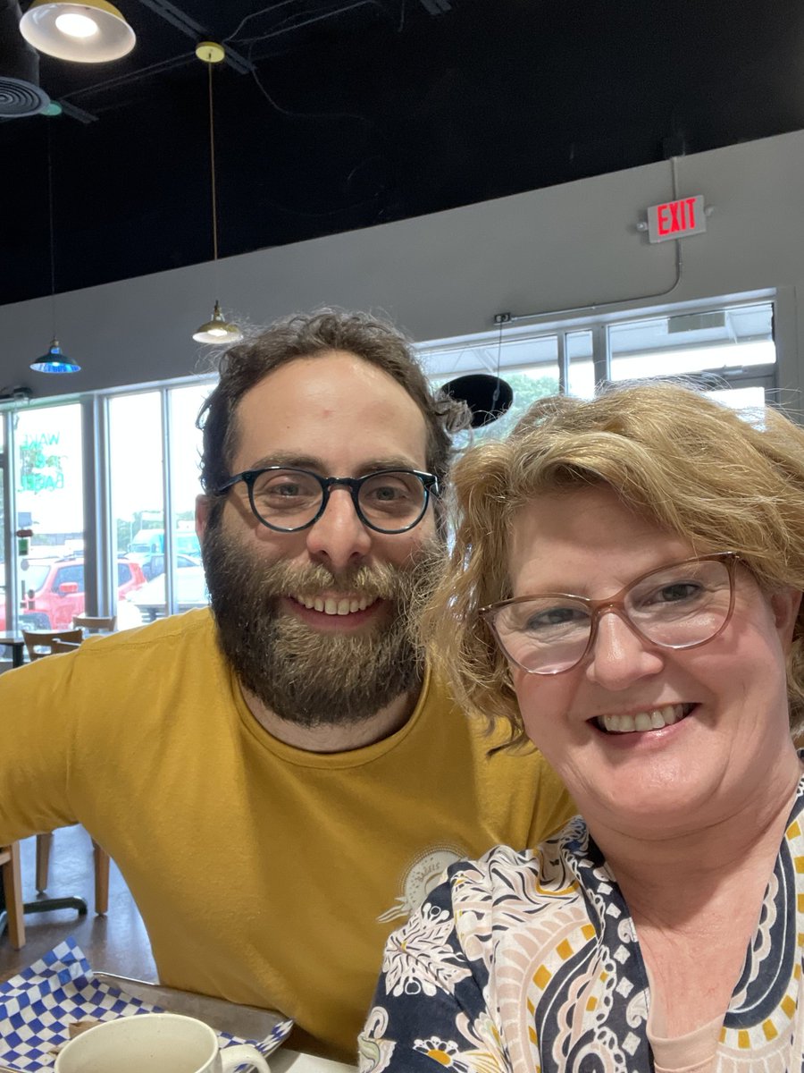 Oren says “Hello, Neighbor” to all y’all.