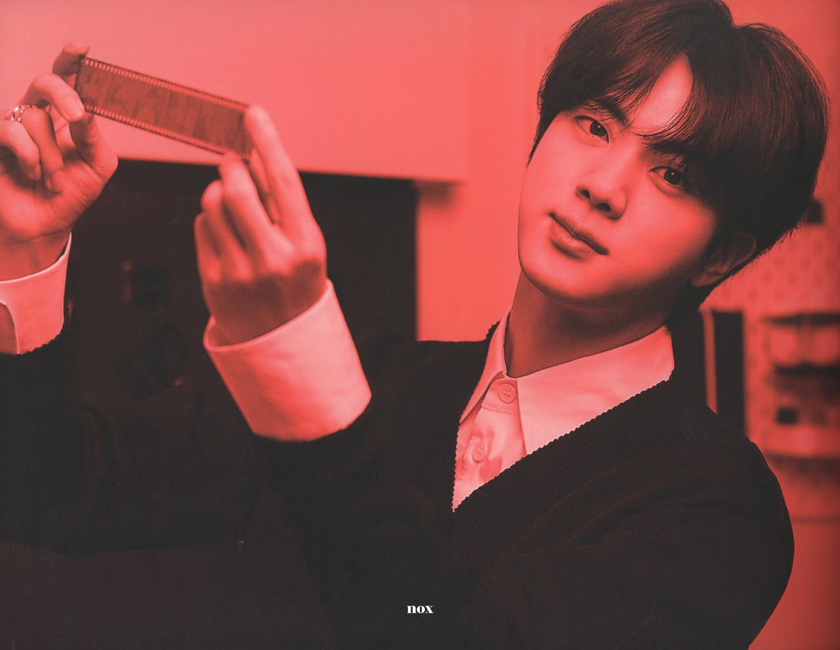 Vmin_951210's tweet photo. Proof Collector’s Edition scan ⬇️
Jin

출처 표기 O 
로고 크롭 X https://t.co/KJAZO5p4cQ