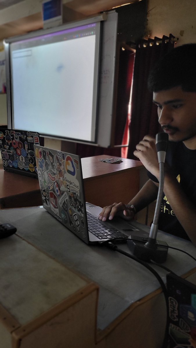 umangpatel31's tweet image. Had a great time hosting our first bootcamp by @weareweb3devs, covered Web fundamentals🌐, now marching towards Web 3.0 concepts. Thanks @theviveksuthar ,@somewhatsahil and @hrs_2220 for making it a blast!⚡ Super excited for the next!!🤩
@AlchemyPlatform @AlchemyLearn #Web3