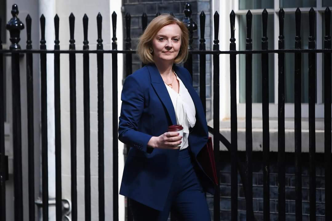 Liz Truss  resigns as UK prime minister after being in office for only 45 days. Truss is the shortest-serving prime minister in UK history.