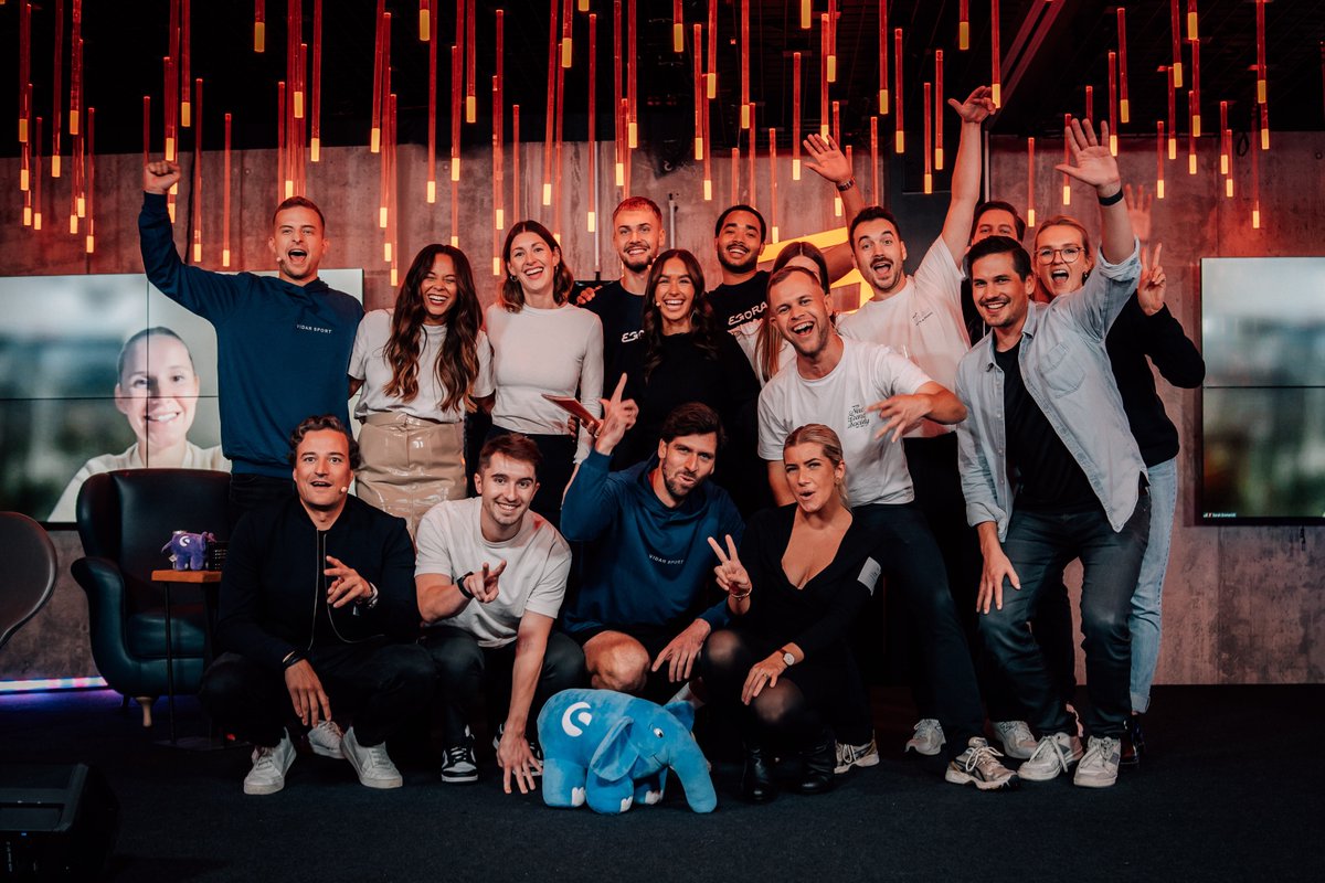 DeeThreeCee's tweet photo. Gestern hatte ich die Ehre, die musikalische Untermalung der #FoundersLeague in #Leipzig zu spielen! S/o @offsprang für dein Vertrauen, Johannes Kliesch, Marcus Diekmann, Julian Rauch und das ganze Team! Ich freue mich schon auf Vol. 2 ... #FoundersLeague #Startups https://t.co/7mTdSokEkc
