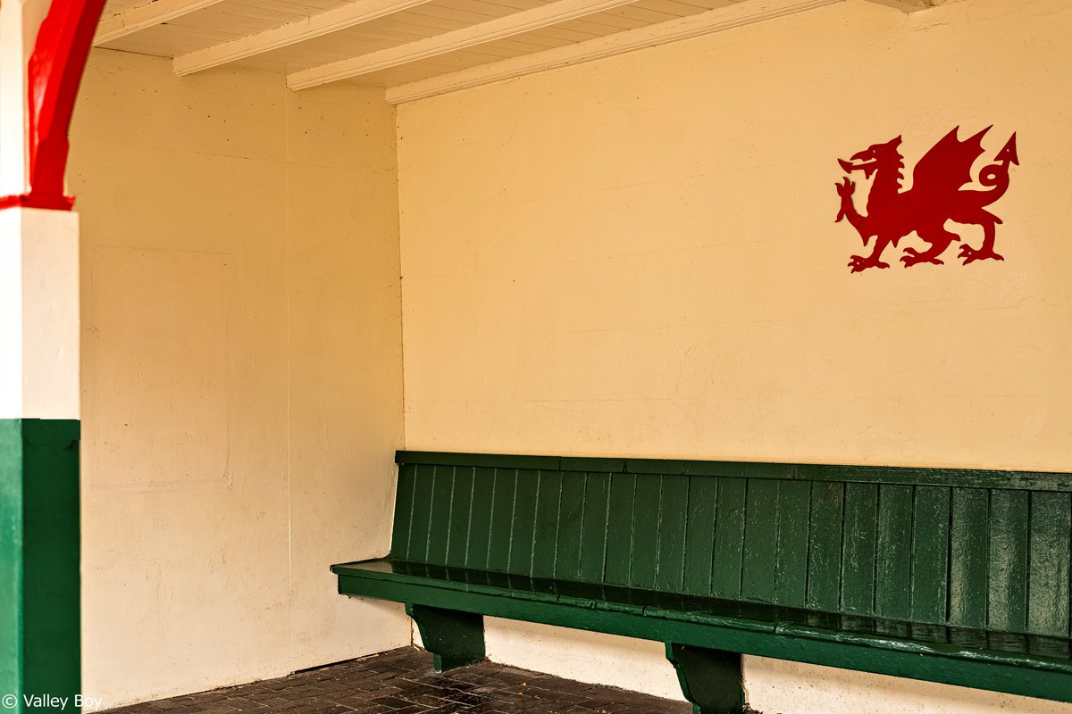 BJRoberts's tweet photo. Great community care shown to North Llanrwst's 1863 Conwy Valley Line Station, by the North Llanrwst Station Adopters. @Ruth_ITV @kelseyredmore @ItsYourWales @northwaleslive @northwalescom @AllThingsCymru @OurWelshLife @NWalesSocial #Llanrwst #1863Station #ConwyValleyLine #Wales https://t.co/iLQKGkvuI5