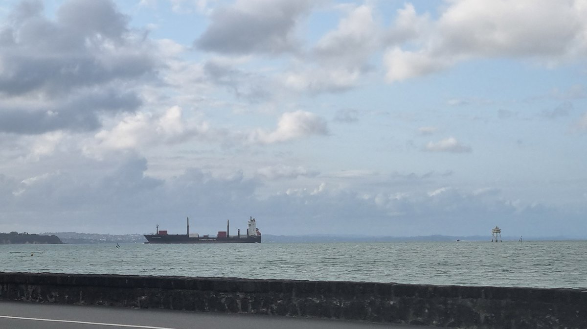 katzemccarthy's tweet photo. #reefership #cloudyskies #katmccarthy #katzemccarthy https://t.co/ckcKn2Scfr