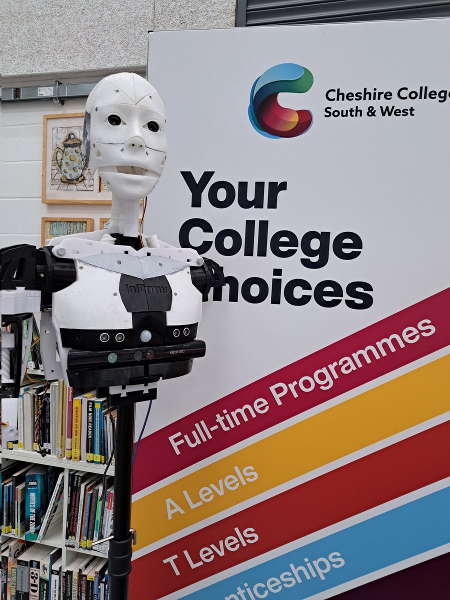 CcswSchools's tweet photo. We have a busy day ahead of us! We have the @ThePledgeCW Chester Careers Fair, @CCSCstaffs are visiting for a taster day, we're @WeaverhamHighSc for an assembly and @SouthWirral for their Careers Convention this evening! We look forward to seeing you all!

#LoveOurColleges https://t.co/y221Ndg5I1