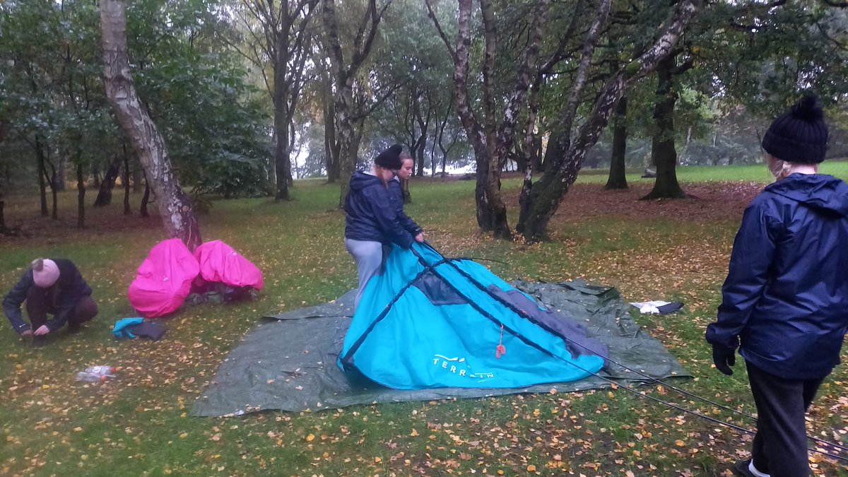 bakerdofe's tweet photo. A rather soggy morning but spirits are not dampened! (Well, maybe a bit...) #resilience The teams are up, they've eaten, packed, and are about to embark on their final day of #BronzeDofE  @noelbakerlead @KellieDofE https://t.co/t11qlD1Z4E